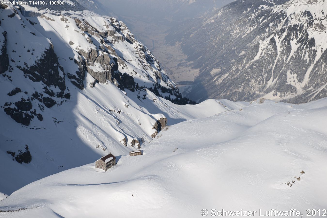 Clariden Hütte (SAC), 2451 m.ü.M., am SE 'Gemsfairenstock', Blick Richtung 'Urnerboden', gegen Westen